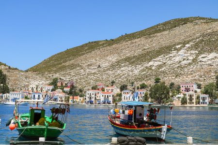 Seničić: Skuplje putarine i takse u Grčkoj, polovina svake plaže biće bez ležaljki