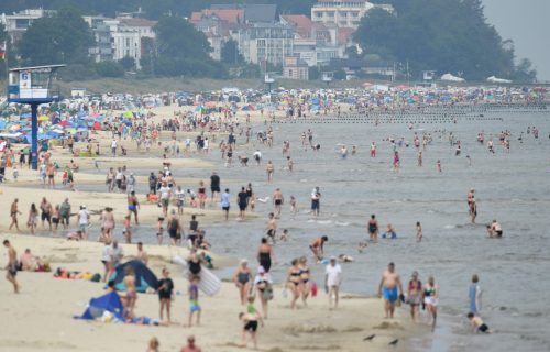 Nemačke plaže na Baltiku KRCATE, Merkel: Shvatite ozbiljno ovaj virus! (FOTO)