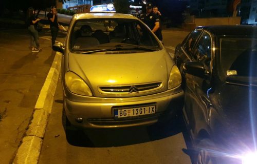 Divlji taksista DIVLJAO: Namerno se zakucao u službeni auto komunalne milicije! (FOTO)