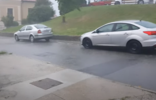 Snažno nevreme u Zagrebu: Stotine kuća i prodavnica POPLAVLJENO, vatrogasac preminuo tokom akcije (VIDEO)