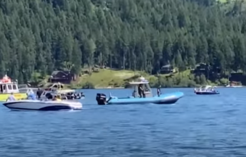 Stravičan sudar aviona iznad jezera: Poginulo 8 ljudi, među žrtvama TROJE DECE (VIDEO)