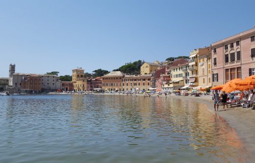 Nose maske i kada su SAMI u kolima, dezinfekcija u svakoj radnji: Duboki ožiljci od korone u Italiji