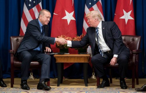 Erdogan i Tramp razgovarali o saradnji u Libiji