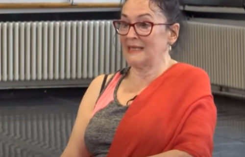 Legendarnu spikerku RTS-a NAPAO staford: VIKALA od bola, vlasnik psa nije hteo da joj pomogne!