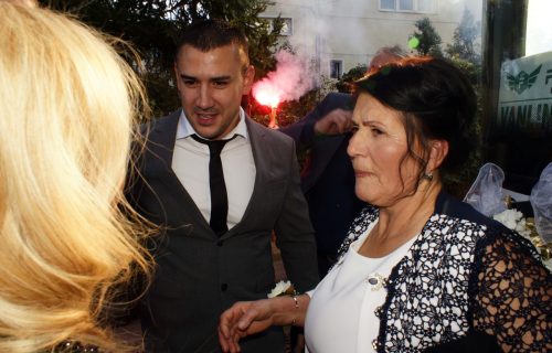 Žena koja je RODILA "srpsku majku": Ona je jedina osoba pred kojom se Ceca TRESE! (FOTO)