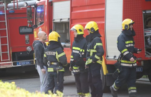 Buknuo POŽAR u zgradi u Bulevaru! Plamen prouzrokovala ŠERPA