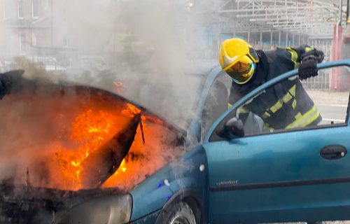 Organizovao paljenje automobila i lokala jedne porodice: Hapšenje u Boljevcu