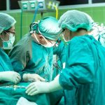 Lekari hirurgije UKCS nadljudski se bore za život pacijenta iz Leskovca koji je povređen u eksploziji