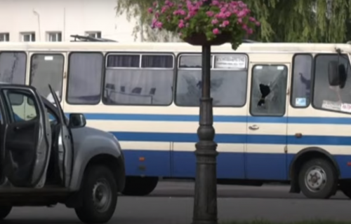 Kraj drame: Uhapšen posle otmice autobusa, taoci oslobođeni (VIDEO)