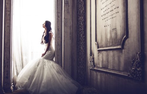 Tragedija u Italiji: Ugradila silikone da bi joj lepše stajala venčanica, umrla pre venčanja