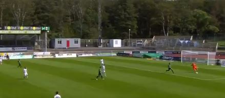 Srbin napravio KIKS SEZONE: Stojan primio gol sa celog terena! (VIDEO)
