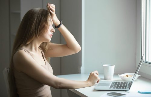 Iscrpljuje vas svetlost ekrana? Pravilo 20-20-20 vam može spasiti oči i vid