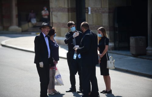 Opelo Isidori Bjelici na Novom Groblju: Neutešna porodica i prijatelji rekli poslednje zbogom (FOTO)