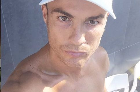 Portugalac SABLAZNIO svet: Evo kako ZARAŽENI Kristijano Ronaldo provodi vreme u izolaciji (FOTO)