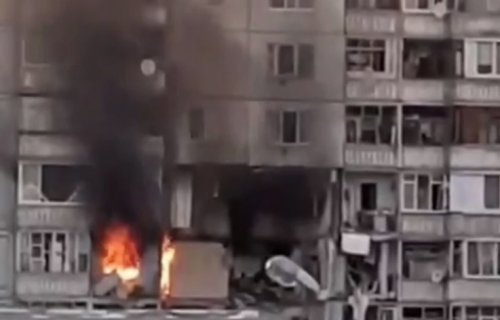 STRAVIČNA EKSPLOZIJA u Rusiji! Pod ruševinama žena i dete, ima mrtvih (VIDEO)