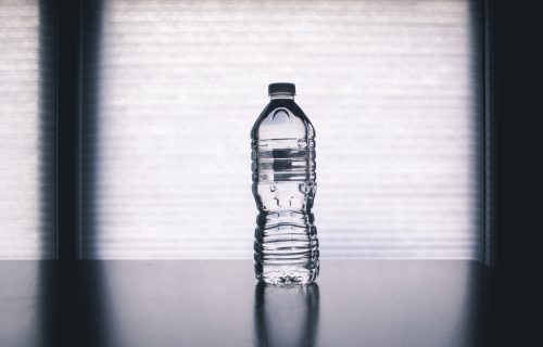 Ne bacajte plastične flaše! Evo kako mogu da vam budu vrlo korisne u kući