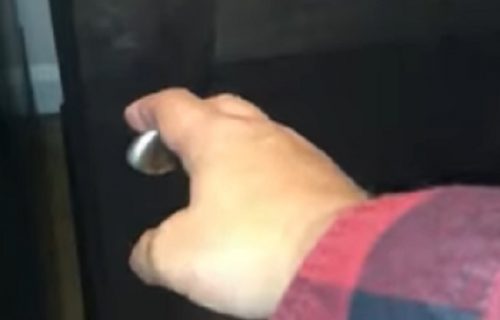 Čula im glasove, ali...: Majka tražila blizance po kući, našla im skrovište na NAJLUĐEM mestu! (VIDEO)