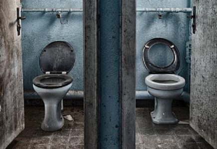 SIPATI U VODOKOTLIĆ: Iskusna domaćica otkrila tajnu, majstor vam ne treba, KOŠTA manje od 150 DINARA