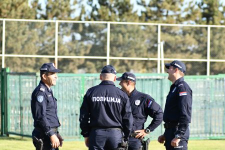 Devojčica nađena bez svesti i neuhranjena: Pokrenuta istraga protiv majke posle užasa na Čukarici