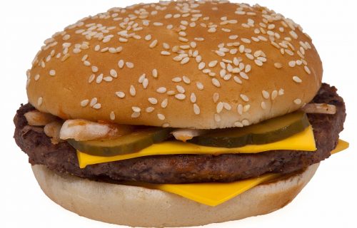 Mekdonalds otkrio TAJNU: Evo zašto njihovi hamburgeri NE PROPADAJU, koriste veoma prost trik