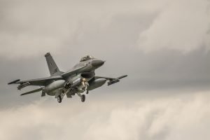 Ratni avion, F 16