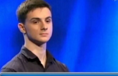 Šok na RTS! Momak od 18 godina doveo televiziju do BANKROTA? Cela Srbija bruji o ovom njegovom potezu