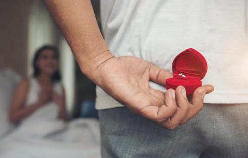 Prosidba razbesnela internet: Za ovaj romantintični gest preti kazna, a ostaviće trajne posledice