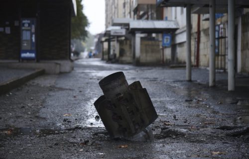 Jermeni trpe ogromne gubitke i povlače se? Nastavljeni žestoki sukobi, pljušte optužbe sa obe strane