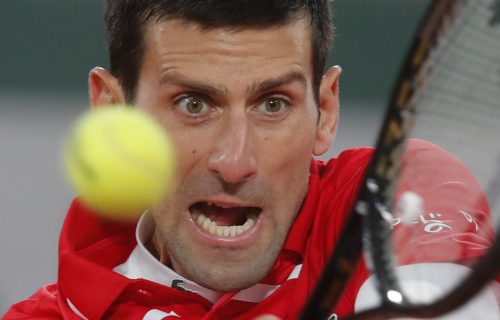 OBOGATIO ISHRANU! Novak prati trendove, sada je počeo da jede i OVO što mnogi koriste kao ukras! (FOTO)