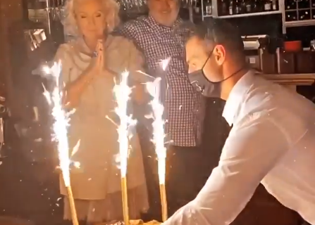Lepa Brena proslavila 60. ROĐENDAN! Brena i Boba plesali, a TORTA je sve zasenila (VIDEO)