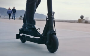 Bitan apel roditeljima u vezi električnih trotineta: Evo šta nije dozvoljeno i koji su rizici