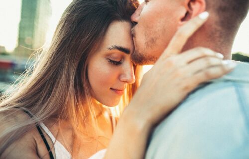 Oslobodite ih se što pre! Ako želite da LJUBAV uđe u vaš život, PROMENITE ove loše navike