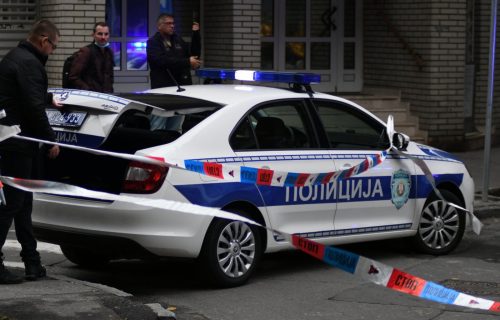 PUCNJAVA u Beogradu! Muškarac ranjen u nogu, prevezen u Urgentni centar (VIDEO)