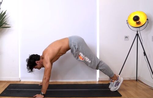 Proverite u koliko dobroj ste formi: 10 minuta vežbi za ramena (VIDEO)