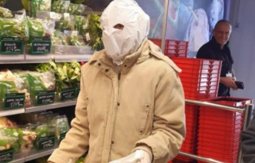 Hit-fotka iz marketa na Banovom brdu: Ako nemaš masku, imaš KESU (FOTO)