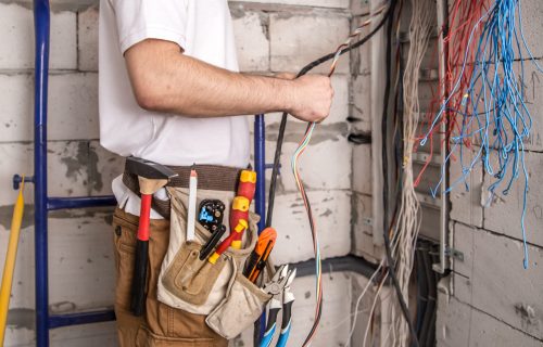 Upozorenje električara: Ove uređaje nikako ne smete da uključujete u produžni kabl