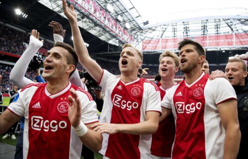 Tadić dobio novog saigrača: Napadač stigao u Amsterdam i oborio rekord kluba (FOTO)