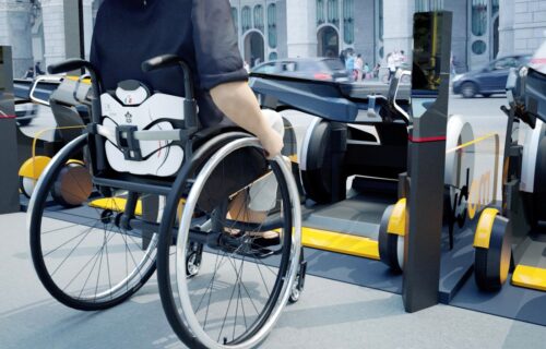 Revolucionarna kolica olakšavaju život osobama s invaliditetom (VIDEO)