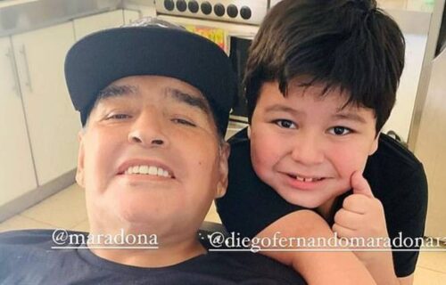 Isplivale najpotresnije reči do sada: Maradona se pred smrt obratio očuhu svog najmlađeg sina (FOTO)