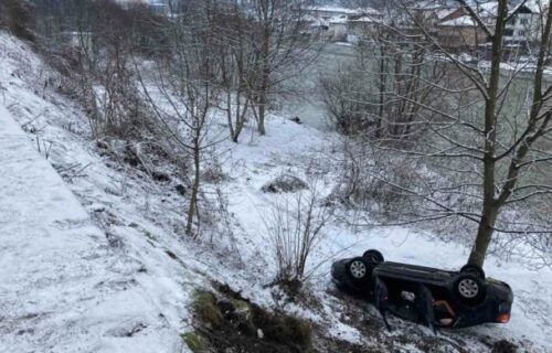 Slika koja je jutros UŽASNULA Srbiju: Samo nekoliko metara delilo je majku i dete od TRAGEDIJE (FOTO)