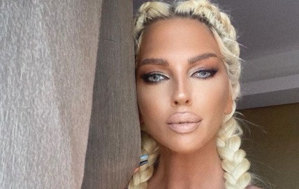 Jelena Karleuša pozirala POTPUNO GOLA: Zbog ove fotografije pišu joj da je boginja (FOTO)