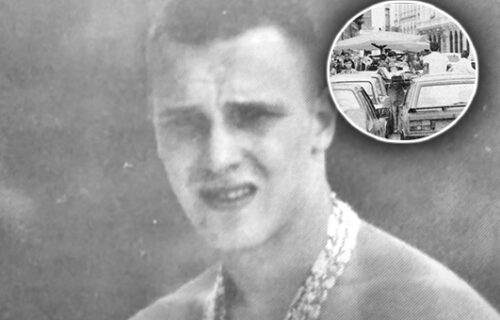 Internetom kruži RETKA SLIKA UPUCANOG Kneleta na nosilima... Drži se za glavu (FOTO)