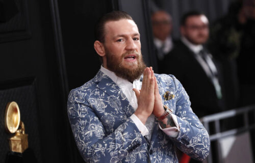 Mekgregor u centru novog skandala: Prebio poznatog didžeja u punom klubu (FOTO)