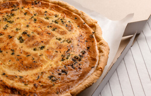 Španska pita na srpski način: Brzo ćete je SPREMITI, a još brže POJESTI (RECEPT)