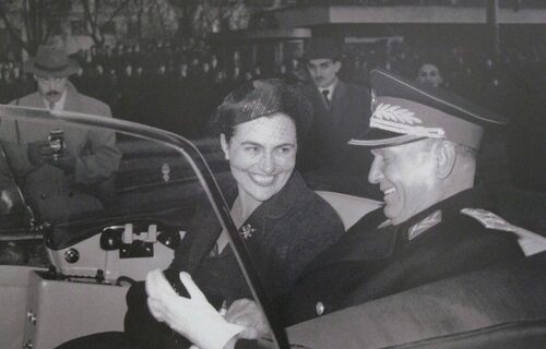 Tito i Jovanka su se venčali u TAJNOSTI: Sve potvrđuje ovaj DOKAZ, a reči njene majke su pravi ŠOK (FOTO)