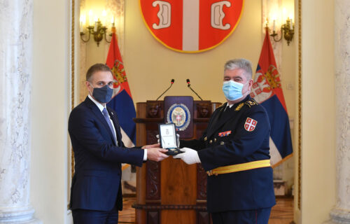 Ministar Stefanović uručio odlikovanja pripadnicima Ministarstva odbrane i Vojske Srbije (FOTO+VIDEO)