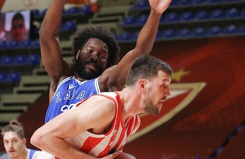 Ko je zvao Radivoja Koraća? Scena sa meča Zvezda - Zadar kojoj se smeje ceo Balkan! (FOTO)