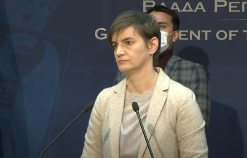 Vanredna konferencija Ane Brnabić: "N1 lažnim vestima udara na lekare"