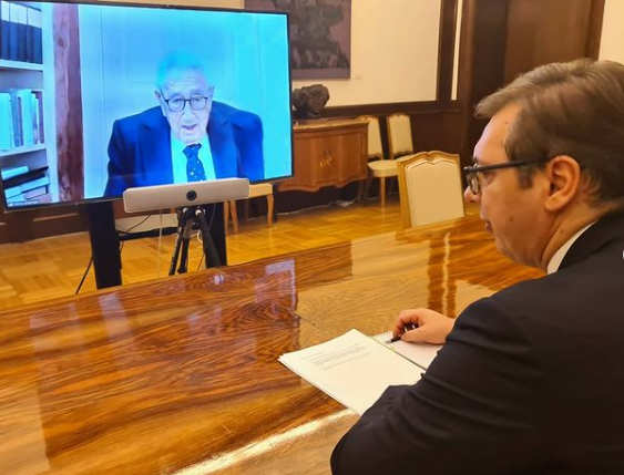 Vučić se oglasio povodom smrti Henrija Kisindžera