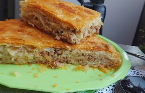 Kad zamiriše, zaboravićete na sve brige: Domaći burek s mesom (RECEPT+VIDEO)